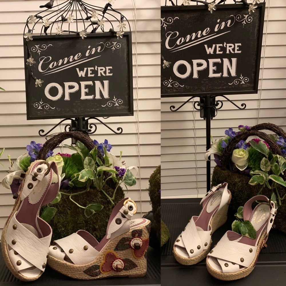 Pan Tulipani Embellished Wedge Sandals. - Picture 5 of 17
